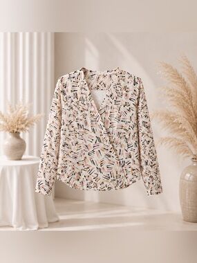 Cabi Top Womens Size M Marni Blouse Abstract Chiffon V-Neck Long Sleeve 4162